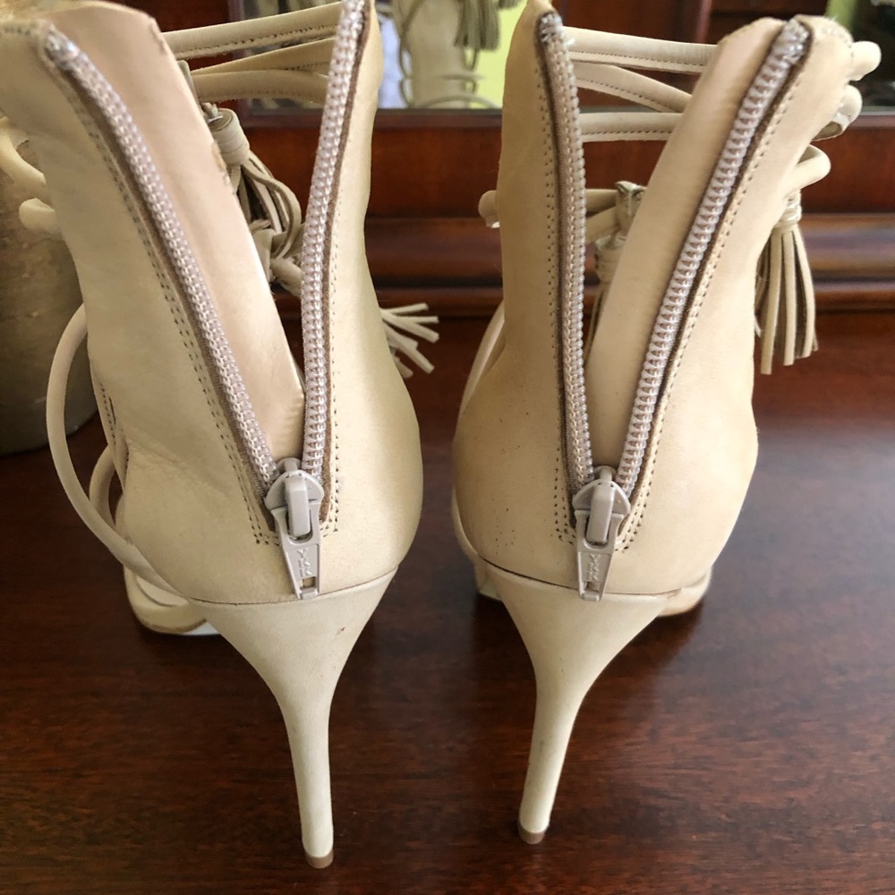 Shoes - Picture 4 of 5
